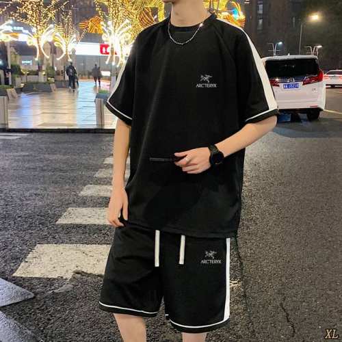 Arc’Teryx始祖鸟 独家实拍上新夏季高品质运动服短袖T恤运动套装潮痞帅搭配宽松短裤运动套装，本季主打，货源充足，放心主推，高端品质，经典设计，做工出色，经