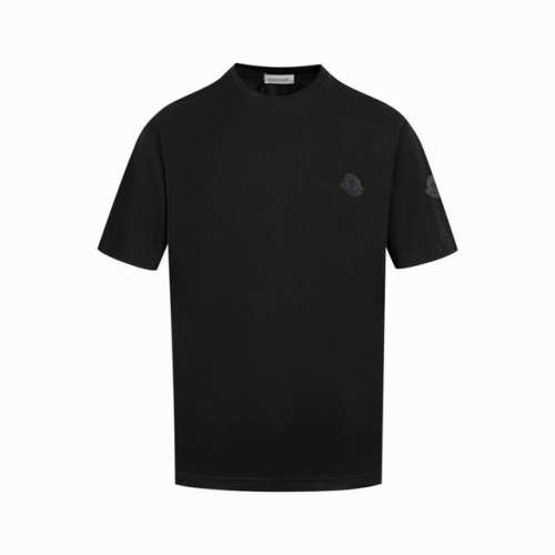 白底图 顶级版本-款号-X51 Moncler 蒙口新款标志性Logo立体压胶 Logo手臂口袋 Moncler标识 仿佛艺术家的灵魂印记 辨识度拉满 低调中蕴