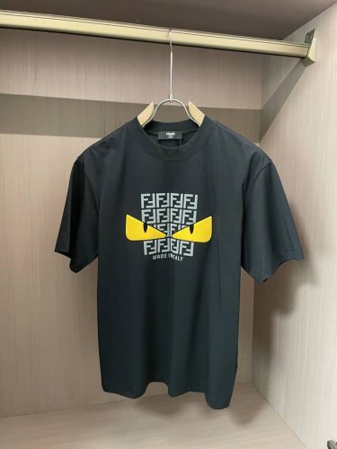 Fd 2025春夏新品，优选特定原版开发330支双股精棉平纹面料，上身挺阔舒适度佳，外穿内搭随意搭配，男女同款 尺码S-Xxxl