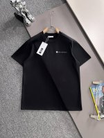 p110 Lululemon 2025新款 前幅刺绣小字母Logo 后幅植绒字母 男女同款 短袖T恤 ·定制260克100％双纱纯棉面料 ·定染32支双股螺纹