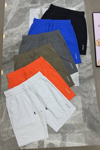 arcteryx*始祖-鸟户外速干运动休闲短裤沙滩裤冲浪裤，高订款推荐！这款短裤材质柔软，炎热的夏天也能保持清爽舒适。面料轻盈耐用，超级丝滑！超弹！真的超级好看