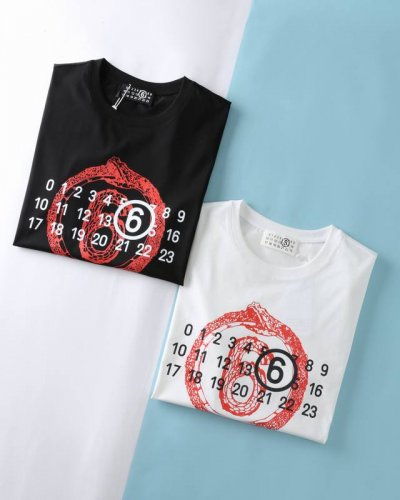 Mm6 Ss夏季新品 男士经典数字6印花徽标时尚休闲圆领短袖T恤 易公司稀出 同步Gw发布 比利时高奢潮牌驾到 Ins人气爆款登录 经典数字印花点缀 打造潮流高