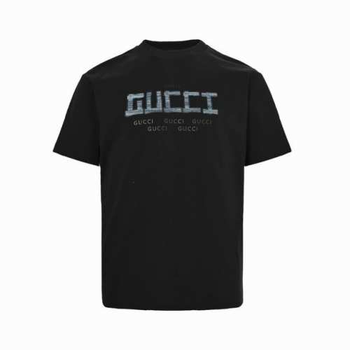 gucci 古驰 25Ss 牛仔贴布字母短袖 纯棉质270克重短袖T恤，采用牛仔布设计的字母搭配硅胶字母组合定制凸现重工艺！很有特色性！ Size:Xs-L