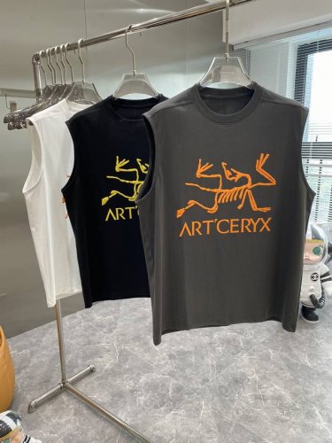 鸟家 Aw春夏新品 时尚休闲短袖背心 专柜同步有售 原单狠货 采用进口 支欧棉面料 胸前顶级印花工艺文字图案Logo 档次极高 从容百搭 上身帅气有型 推荐 码