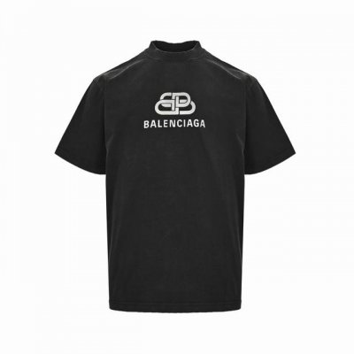 balenciaga 巴黎世家 经典做旧锁扣水洗短袖 从纱线开始订染定织 不是一般做货所能比拟 要想做到真正的好货 颜色也是无限接近 必须就要定织定染 采用Hu