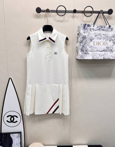 miu系列Polo连衣裙，Miumiu25Ss早春新款