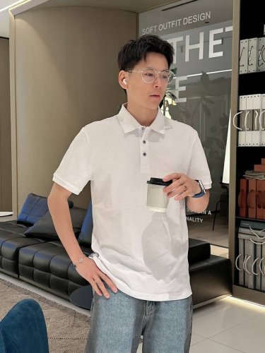 Lv 2025Ss夏季新款 Logo男士翻领polo衫 经典商务男款 高端男装的天花板级别的商务男款 简约时尚大气不失优雅 单穿内搭体面过人 品质控 细节控的闭