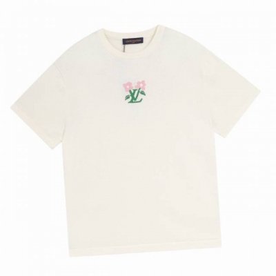 路易威登 Louis Vuitton 夏季新款 花朵棉质针织针织圆领短袖 采用精梳棉质纱线针织纺棉布面料 纯棉的高克重特殊纱 掂起来手感份量十足 上身也比普通T