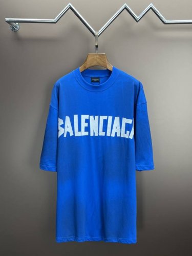 高端品质 巴黎世家Balenciaga 原版高克重双纱纯棉面料 重工艺印花、加手绘，手感滑爽 L极度舒适体验 十足的高级感，都保持奢华高贵的特有的视觉质感. 颜