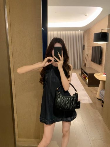 miumi*减龄撞色显荷叶边花边牛仔背心连衣裙～～Sml
