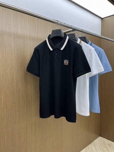 Loe Ss早春新款 商务休闲通勤款,渠道精品唯美主义的英式裁剪艺术尽显男士魅力风采. 25春夏 专属标识polo衫短袖T恤 经典的翻领裁剪工艺从未停止.既不单