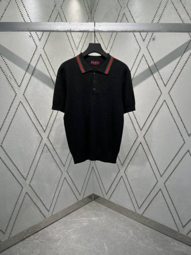 G家 25Ss新款常规版型polo衫以弹力珠地棉匠心演绎，搭配领口织带细节，更显精巧趣致。 码数：S.M.L.Xl.
