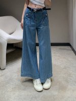 chane* 25Ss春夏新款 腰带装饰九分牛仔裤丨独家高版出品！采用高端定制面料，牛仔穿起来非常舒适，常规设计，包容性好，撞色金属装饰 增添视觉魅力，而且裤子