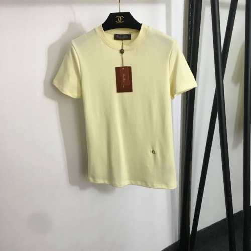 款号20252252 Loro piana* Lp新款 金属圈装饰修身显瘦短袖T恤，白色，咖色，粉色，黄色，Sml， S码；肩宽38，胸围88，袖长17，衣长6