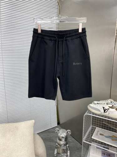 burberry巴宝莉 新款来袭 2025春夏新款休闲裤短裤，进口高密度定制面料，舒适柔软亲肤，笔挺不易起皱，简单明了，超级百搭上身效果超级棒时尚百搭，笔挺有型