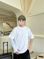 罗意威 三标齐全。 2025夏季新款最新品短袖，专柜同步有售，原单狠货，时尚进口原版科技面料，上身舒适透气，原版定制五金辅料，上身帅气有型，三标齐全，推荐款，档