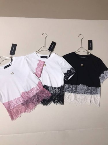p160 Dolce & Gabb*女士短款T恤蕾丝拼接 金属扣饰 圆领短袖T恤上衣。Smlxl