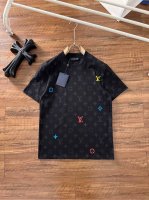lv 2025夏装新款男女同款短袖T恤，！定制专属纯棉面料，定制原版工艺螺纹，胸前重工字母Logo工艺设计！简约大方，从容百搭，档次极高，完美融入时尚还有风情感