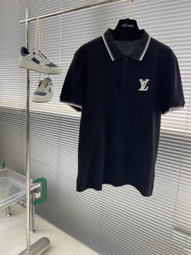 驴牌 商务休闲通勤款,渠道精品唯美主义的英式裁剪艺术尽显男士魅力风采. 25春夏 专属标识polo衫短袖T恤 经典的翻领裁剪工艺从未停止.既不单调也不复杂,匠心