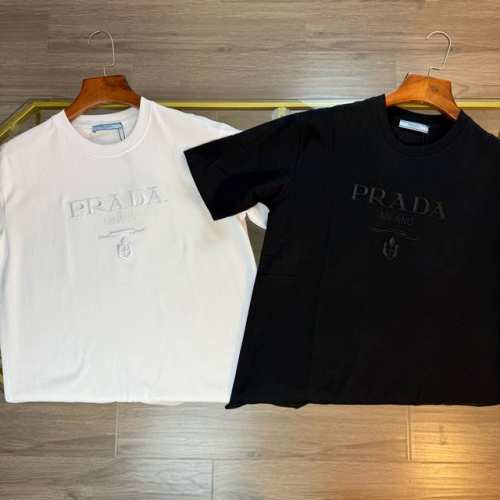 顶级版本★Prada普拉达Ss25春夏新款刺绣短袖T恤 Hk专柜同步上新 超高品质280克双纱面料 原版定制，刺绣工艺，舒适柔软透气 休闲宽松版型 潮流男女同款
