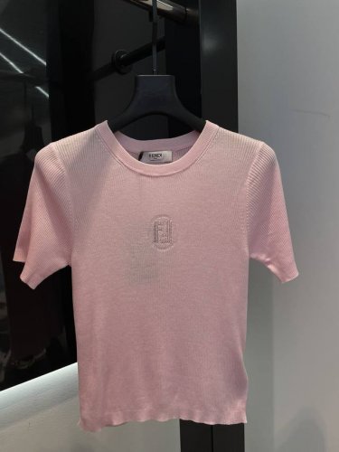 f家早春新款 圆领针织 颜色：白色，粉色，蓝色 码数Sml