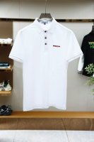 prada普拉达- 重磅推荐！2025春夏新品 专柜在售 时尚高端男装Polo-胸前Logo个性时尚 进口顶极高密度丝光珠地，极为亲肤舒适 摸上去非常的细腻，质