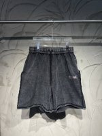 balenciaga新款巴黎世家可乐海浪刺绣25Ss早春款新款短裤五分裤重工炒盐洗水工艺 进口刺绣机绣花 纯棉双纱440克大毛圈面料 加了手感非常舒服柔软上身效