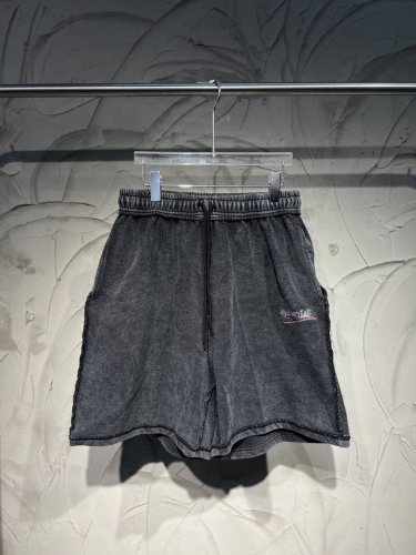 balenciaga新款巴黎世家可乐海浪刺绣25Ss早春款新款短裤五分裤重工炒盐洗水工艺 进口刺绣机绣花 纯棉双纱440克大毛圈面料 加了手感非常舒服柔软上身效