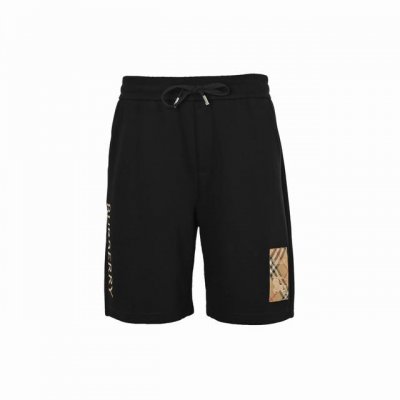 burberry 25Ss 战马贴布压胶字母短裤 巴宝莉爆款短裤，男女同款，让每一次迈步都无拘无束，立体剪裁大幅提升运动自由度，腰部内置弹力抽绳，贴合身形不勒肤