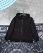 款M651 拉夫劳伦 Ralph Lauren 拉夫劳伦六色小马刺绣拉链开衫外套连帽卫衣 这款连帽运动衫饰有代表Ralph Lauren 简约风格 搭配小马刺绣