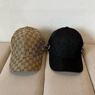 古奇棒球帽Gucci官网新品，棒球帽，原单品质火爆来袭 工艺非常精美 高档大气上档次！采用优质面料制作，质感上乘，佩戴舒适。帽身满印品牌标志性的Gucci图案，