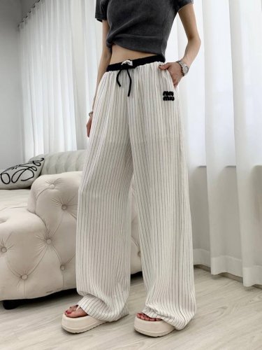 Miumiu 缪缪 撞色棉麻休闲裤 撞色抽绳宽织带尽显高级感 视觉盛宴 定制刺绣 宝蓝色 白色 尺码 S M L S 80-95斤 M95-110斤 L 110