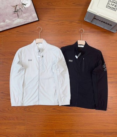 Helly Hansen 2025海丽汉森春夏新款反光凉感小夹克！ 牛货来袭 ！上身体感冰冰凉凉的～不得不夸一下这款面料全部采用高尔夫定制面料，轻质量感，挺阔有