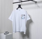 Off Ow White Ow彩色绘画短袖 面料：采用定制260克32织纯棉双纱面料，坯布两次水洗预缩定型， 预缩定型后能保证衣服不再次缩水变型 衣版：经典Os