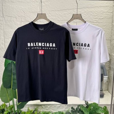 Blcg巴黎世家情侣款红色双环发泡印花纯棉短袖T恤 男女同款 半袖打底 时尚弄潮儿们 是时候用这件巴黎世家Balenciaga Blcg 25Ss纯棉短袖T恤