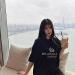 上新！Balenciaga巴黎世家夏季新款短袖T恤，把经典玩出不同，打破单一设计再创造，增多点趣味性！男女同款入，厚实有质感，透气且吸汗，喜欢就盘她！ 尺码：S