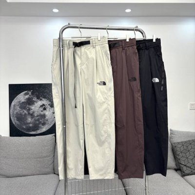 北面 The North Face户外登山运动工装休闲裤 经典的美式工装元素，脚口抽绳设计，可以自由调节束脚直筒两种穿搭风格， 小红书主播推荐，上身质感满满，版