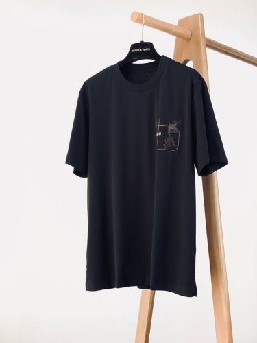 brunello Cucinelli 布鲁奈罗.库奇内利 2025Ss春夏新品 Bc极简精粹高级圆领T恤，品质控推荐入手 接触Bc必定是精品才会推荐.有着”山羊