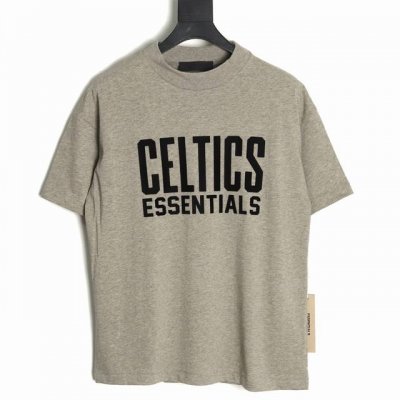 fear Of God X Nba Fog联名字母短袖T恤 面料采用21S纯棉双纱环锭纺面料 水洗后克重240G 印花为植绒印花 区别市场看图做货的垃圾货 全部