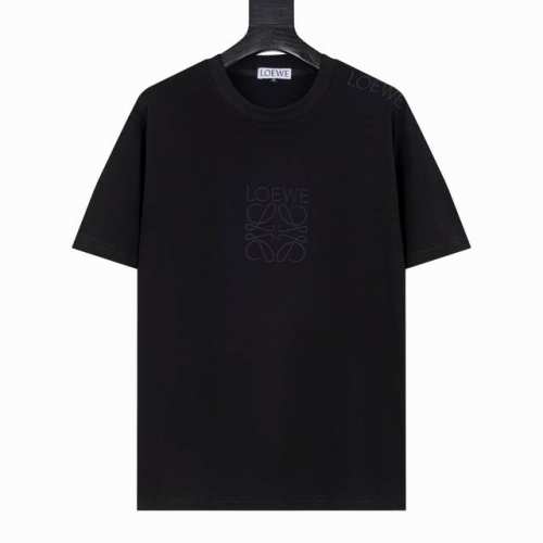 Loewe 罗意威25Ss新款短袖，最高版本重工艺经典绣花Logo图案，高标准定制，上身非常有型，客供进口高档280克纯棉面料质感非常细腻，细节工艺精湛考究，塑