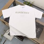 款号 Cx38007 高版本 2025新款Burberry巴宝莉3D压印贴布字母Logo图案休闲情侣宽松短袖T恤 独一无二的活性环保面料染色 32支双纱精梳纯棉
