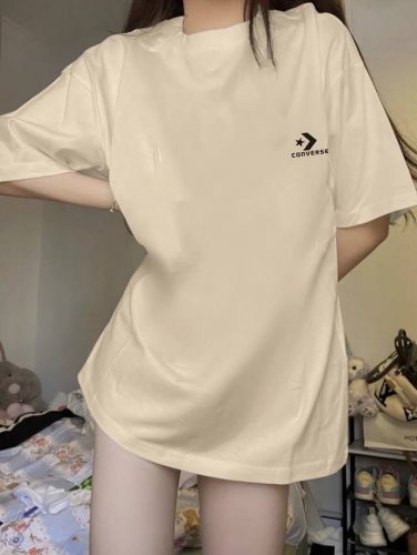 上新！Converse匡威小星箭圆领短袖T恤，把经典玩出不同，打破单一设计再创造，增多点趣味性！男女同款入，厚实有质感，透气且吸汗，喜欢就盘她！ 尺码：S-3X