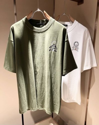 chrome Hear*S 克*心 2025春夏新品男女同款克*心短袖T恤，墙裂推荐！时尚傲娇的Chrome Hear*S，被全世界宠幸着。2025Ss引爆款，