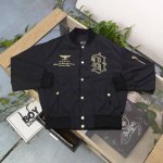 250 【款号：Aj917】高版本 2025新款Boylondon烫金刺绣字母老鹰图案Logo绣花休闲棒球领夹克外套，采用客供定制面料，金线刺绣三鹰龙文图案，开