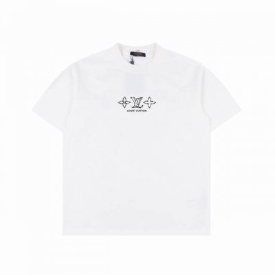 180 Louis Vuitton 路易威登 25Ss 四叶草及后背Logo印花短袖T恤 面料采用260克重纯棉，定制32支2*2螺纹，成衣两遍水洗处， 面料舒