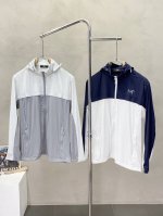 Arc’Teryx始祖鸟独家专供新款原单男士休闲春夏薄外套 防晒衣。透气舒适 高端定制 高版本 时尚百搭爆款进口面料 手感超柔软细腻 穿着亲肤舒适 高端精品 代