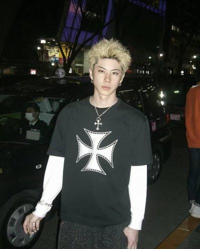 2860 上新 独家新款 Thugclub 25Ss 金属铆钉铁十字勋章短袖 Chopper Icon Logo银色做旧厚板发泡印花 整件一百多颗铆钉，超重工