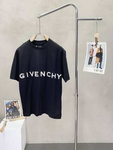 Givenchy纪梵希独家专供新款原单男士休闲短袖 高端定制 高端版本 时尚百搭爆款进口面料 手感超柔软细腻 穿着亲肤舒适 高端精品 代工厂p精细做工 上身非常