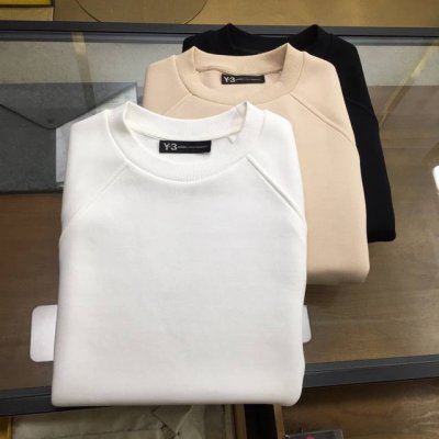 专柜新品 Y-3 偏大，下单报身高体重 Solo-25Ss新款山本家族印胶Logo点缀有机棉短袖。男女同款宽松落肩廓形剪裁空气层T恤。高街颜值担当，顶级有机棉面