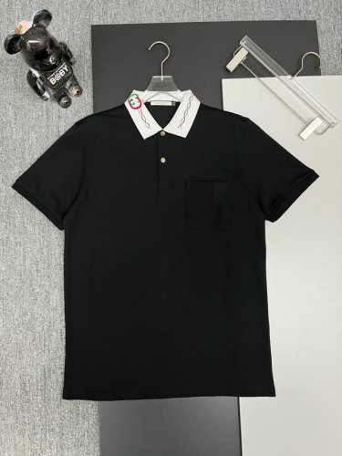 GuccⅠ 古驰 口袋新款polo衫 原版面料 原版订制辅料 官方同款 采用210克丝光珠地棉，定制 同缸染面料 手感非常舒服爽滑 版型挺阔有型 衣领袖口罗纹采